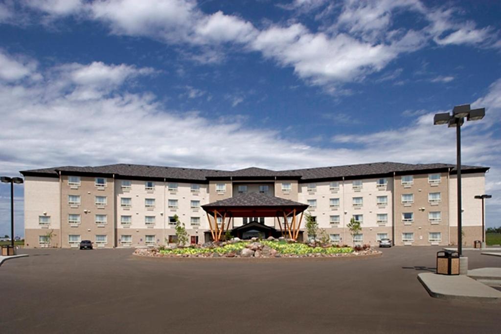 Gold Eagle Lodge Север Батлфорд Экстерьер фото